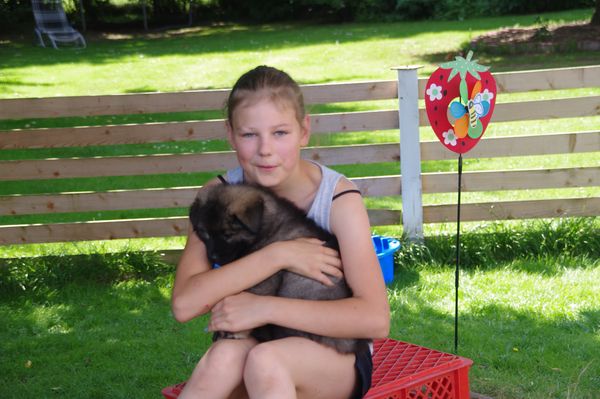Hanna und Welpe